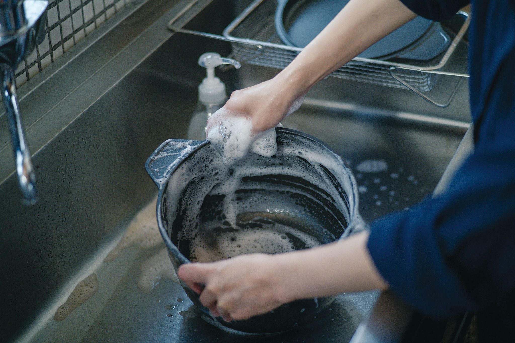 味わい鍋 両手特深22cm(4.6ℓ / 6合)