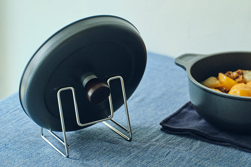 味わい鍋　24cm 日本製 無水調理ができる鋳物鍋 「味わい鍋」 角型24cm | 埼玉県川口市